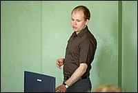 Аспирант А.В.Степанов (РХТУ им. Менделеева) уже не первый раз выступает со стендовым докладом на конференции "Ломоносов"