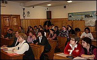 Заседание подсекции "Химия  живых систем, нанобиоматериалы и нанобиотехнологии". В центральном ряду за первой партой члены жюри от кафедры ХПС в.н.с. Кузнецова Светлана Александровна и с.н.с. Спиридонова Вера Алексеевна