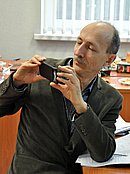 Беклемишев Михаил Константинович, д.х.н., ведущий научный сотрудник химического факультета МГУ, куратор секции "Аналитическая химия" Беклемишев Михаил Константинович, д.х.н., ведущий научный сотрудник химического факультета МГУ, куратор секции "Аналитическая химия"
