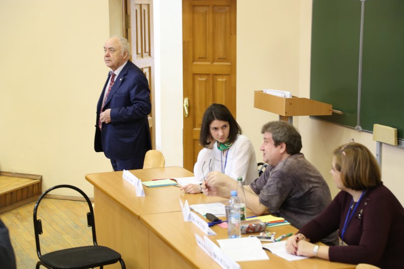 Проведение показа работ, подача апелляционных заявлений