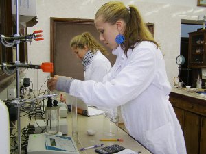 Школа Химика. На практикуме